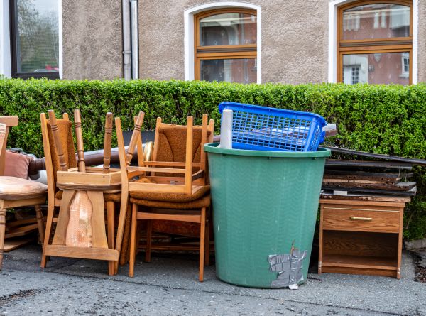 Chair Disposal Service in Oshkosh